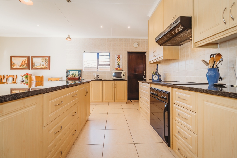 3 Bedroom Property for Sale in Heather Park Western Cape